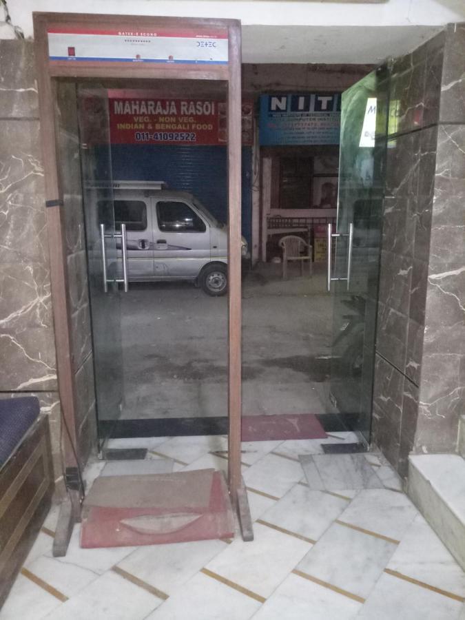 Hotel Diplomat Inn New Delhi Exterior photo
